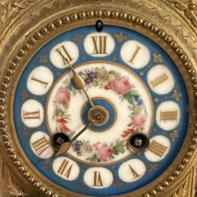 Mantel clock detail